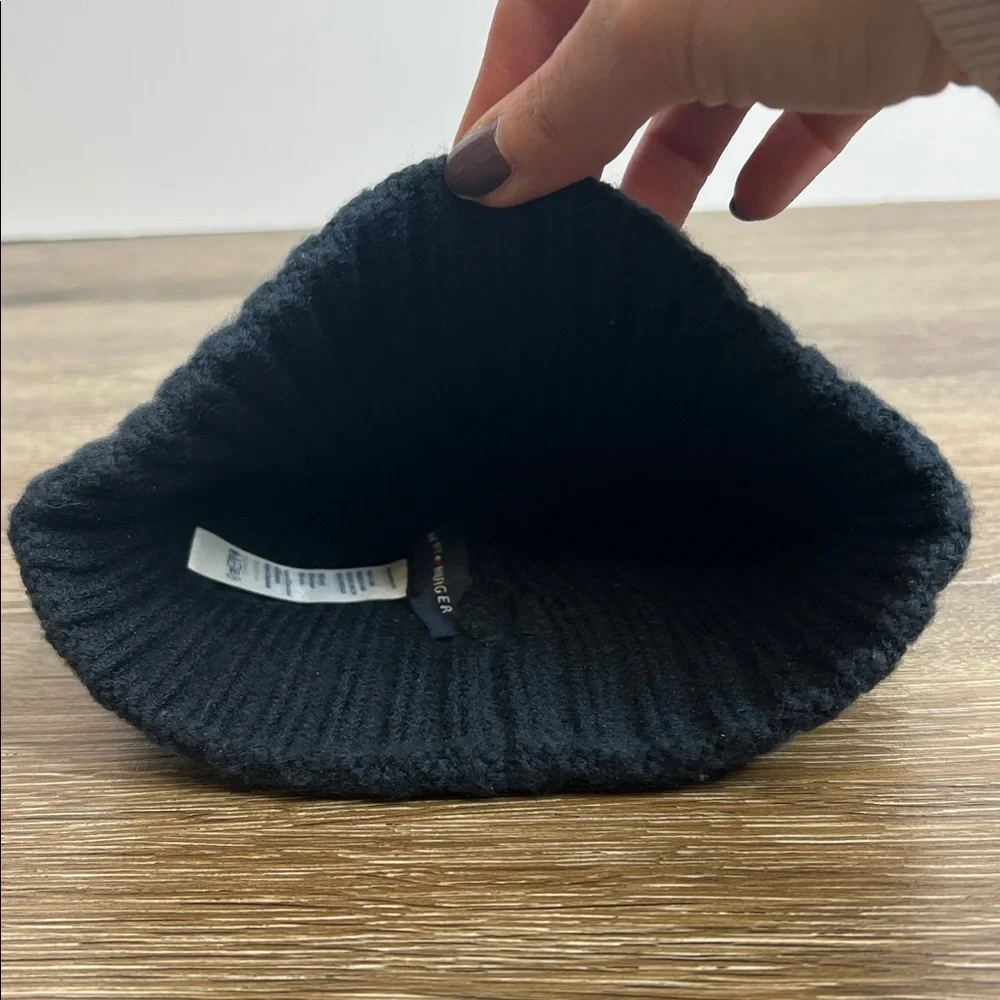 💙 Tommy Hilfiger Navy Blue Ribbed Knit Beanie | One Size